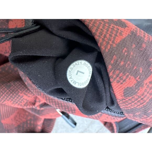 Lululemon shorts - Picture 5 of 5